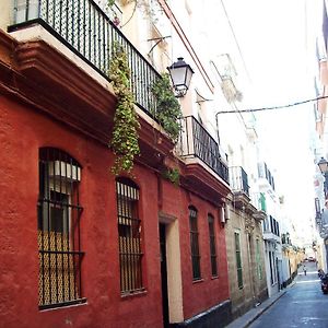 De Cadiz Cadi Hostel